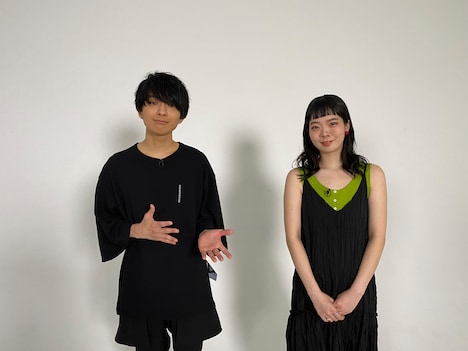左から斎藤宏介（UNISON SQUARE GARDEN、XIIX）、宮崎朝子（SHISHAMO）。