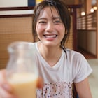 櫻坂46田村保乃が「フルーツ牛乳どうぞ」、1st写真集の先行カット公開
