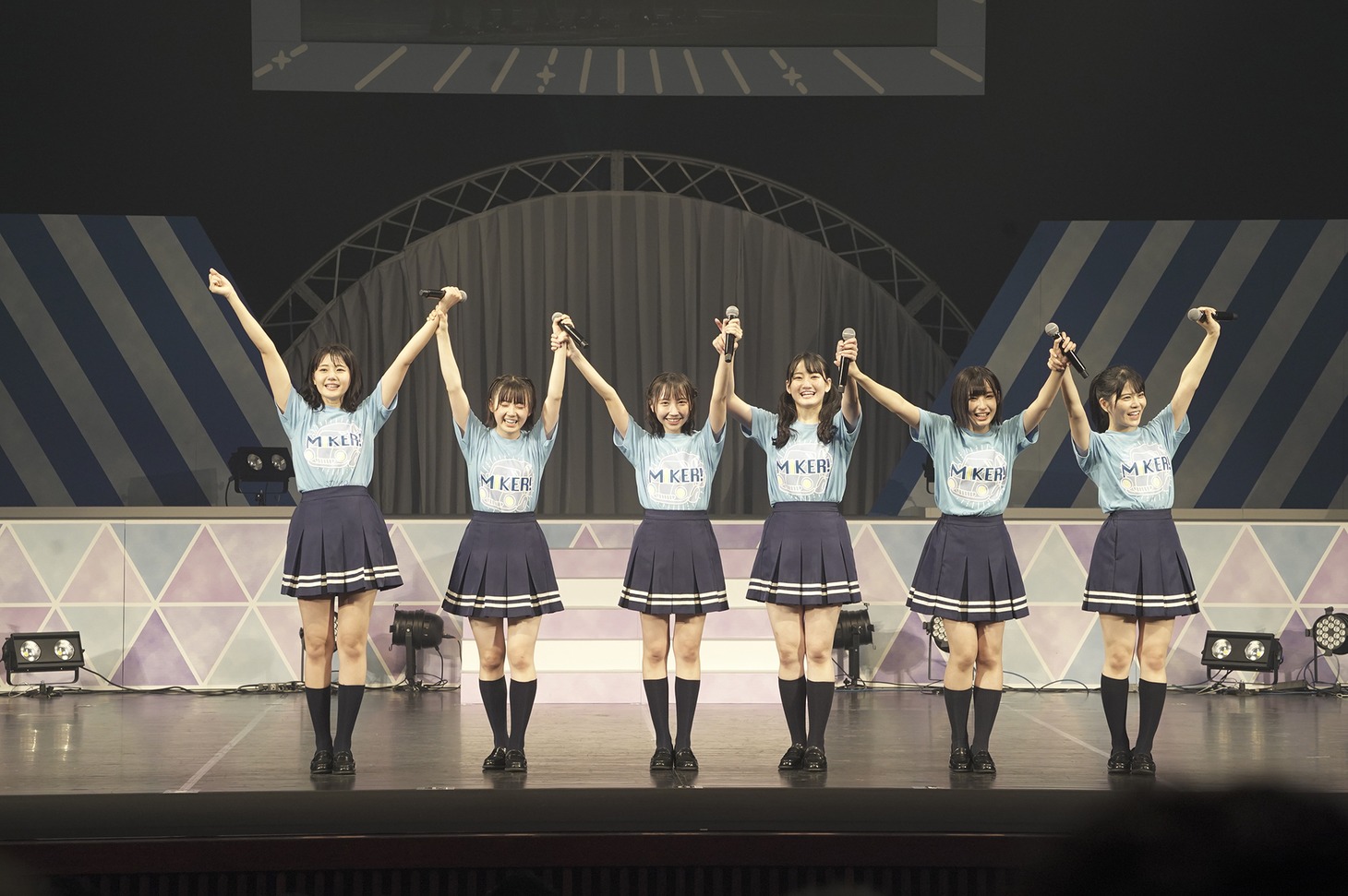 MiKER!による公演の様子。(c)STU48