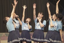 MiKER!による公演の様子。(c)STU48