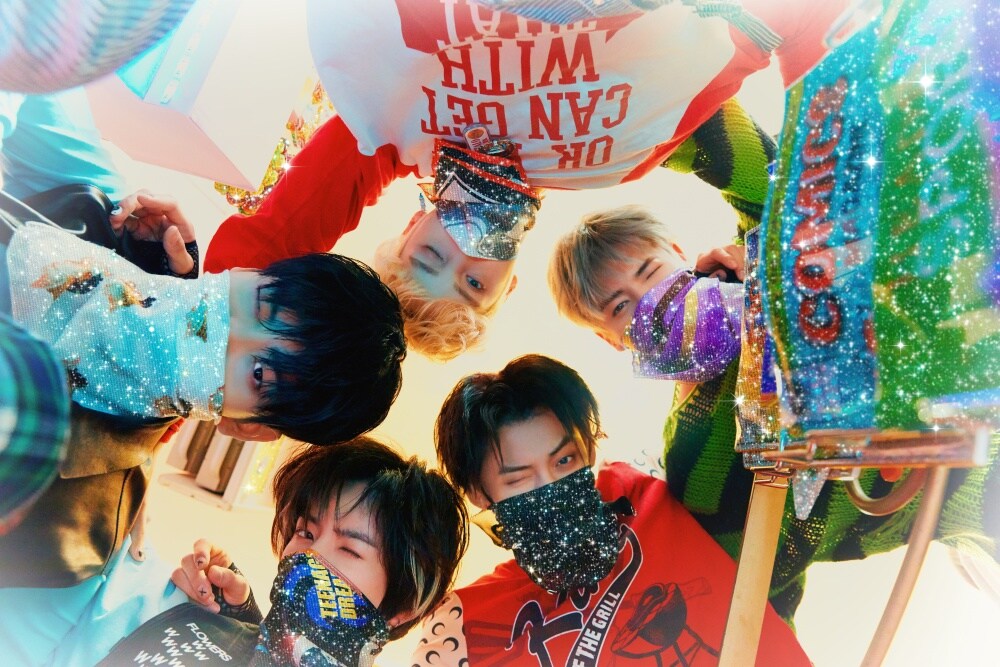 TOMORROW X TOGETHER「The Chaos Chapter: FIGHT OR ESCAPE」“ESCAPE”Ver.コンセプトフォト。(p)&(c)BIGHIT MUSIC