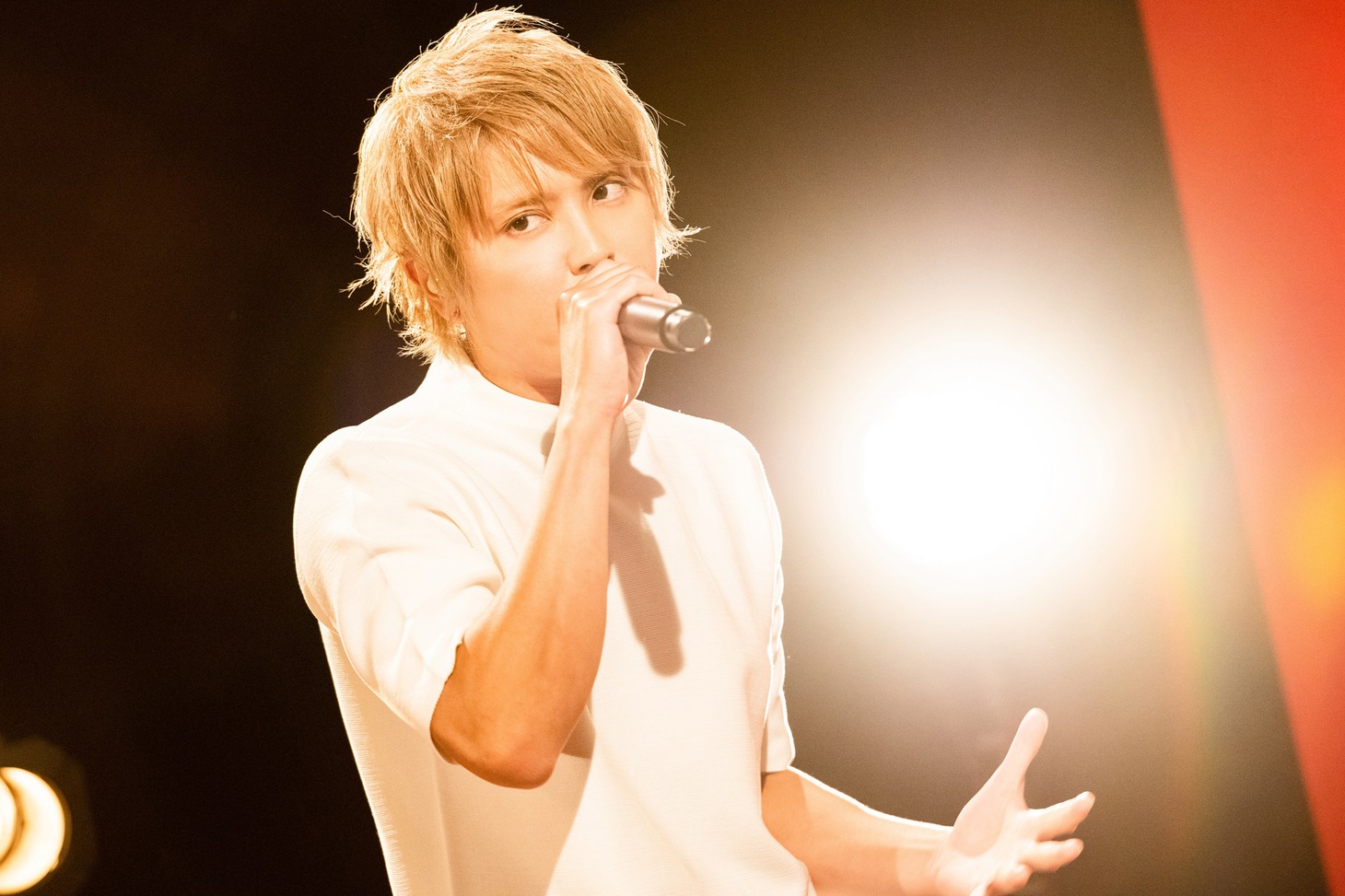 手越祐也