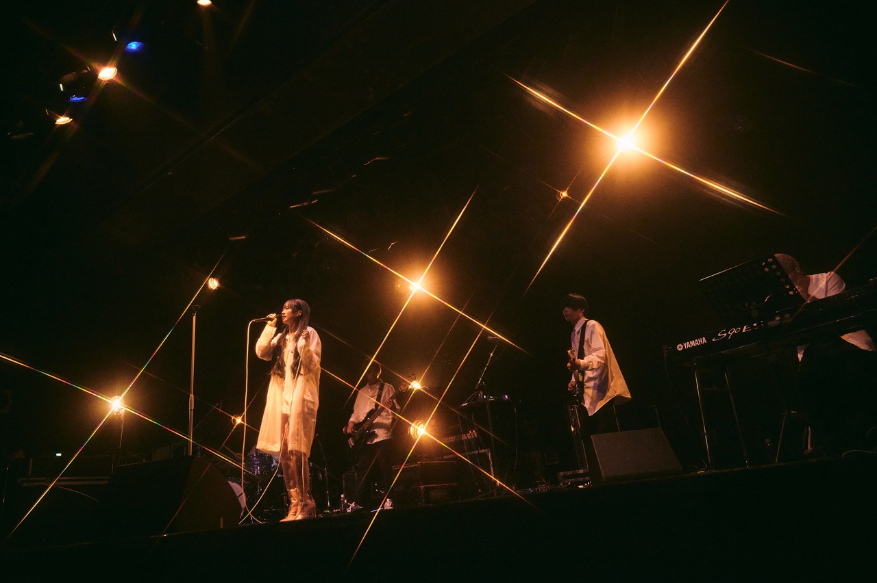「Ilie first live」の様子。（撮影：稲垣謙一）