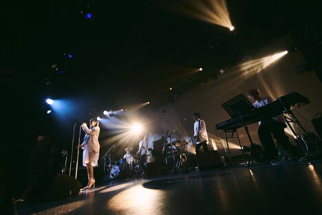 「Ilie first live」の様子。（撮影：稲垣謙一）