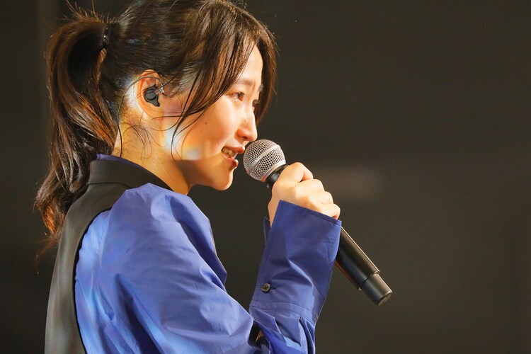 君にずっと会いたかった、鞘師里保がダンサー＆生バンド編成で届けた涙の1stワンマンライブ（ライブレポート） - Vimarsana News