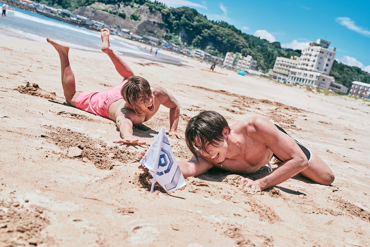 THE RAMPAGE RIKUの「音楽大陸」夏の特別編「RIKUと海青のなつやすみ」より。（撮影：曽我美芽）