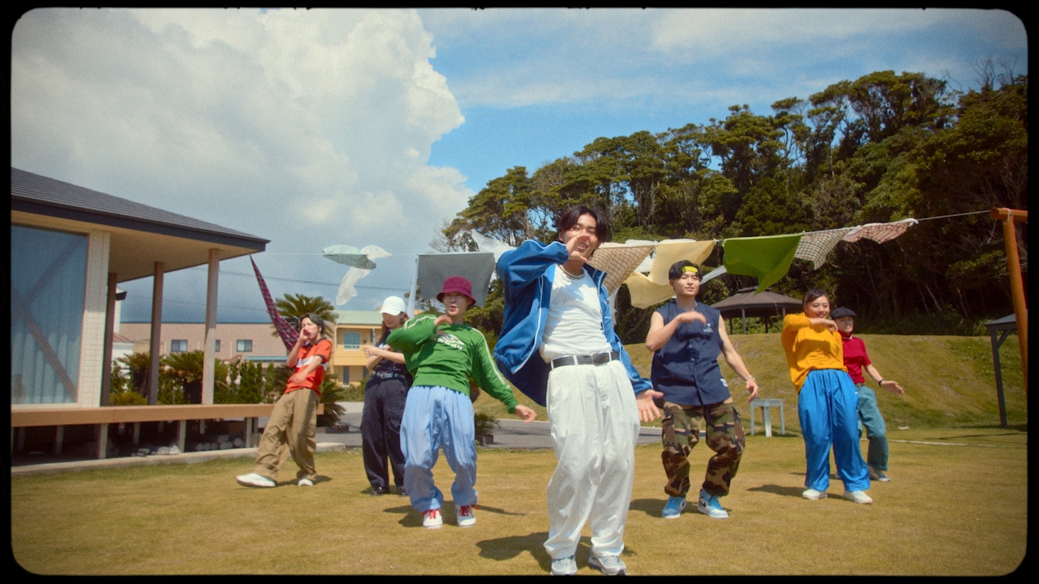 Ayumu Imazu「Juice」ミュージックビデオより。