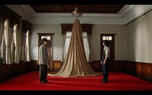 RADWIMPS feat.菅田将暉「うたかた歌」ミュージックビデオより。