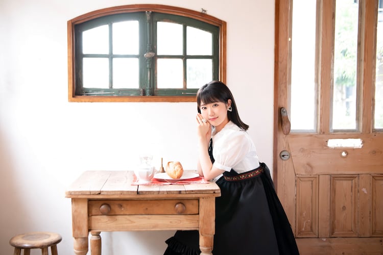 東山奈央「異世界食堂2」EDテーマ担当、11月にシングルリリース - Vimarsana News