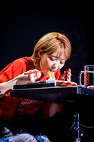 斉藤朱夏（Photo by Viola Kam［V'z Twinkle］）