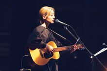 塩塚モエカ（撮影：東美樹）