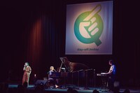 「BABY Q 納涼祭」“東京場所”2日目のアンコールの様子。（撮影：東美樹）