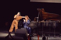 「BABY Q 納涼祭」“東京場所”2日目のアンコールの様子。（撮影：東美樹）