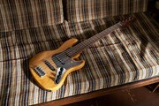 Deluxe Jazz Bass(R) V, Kazuki Arai Edition