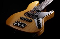 Deluxe Jazz Bass(R) V, Kazuki Arai Edition