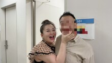 華原朋美と結婚相手のツーショット写真。