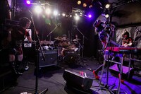 「サロン・ド・キノコ～公然密会行脚」兵庫・MUSIC ZOO KOBE 太陽と虎公演の様子。（Photo by mw-matsumura）