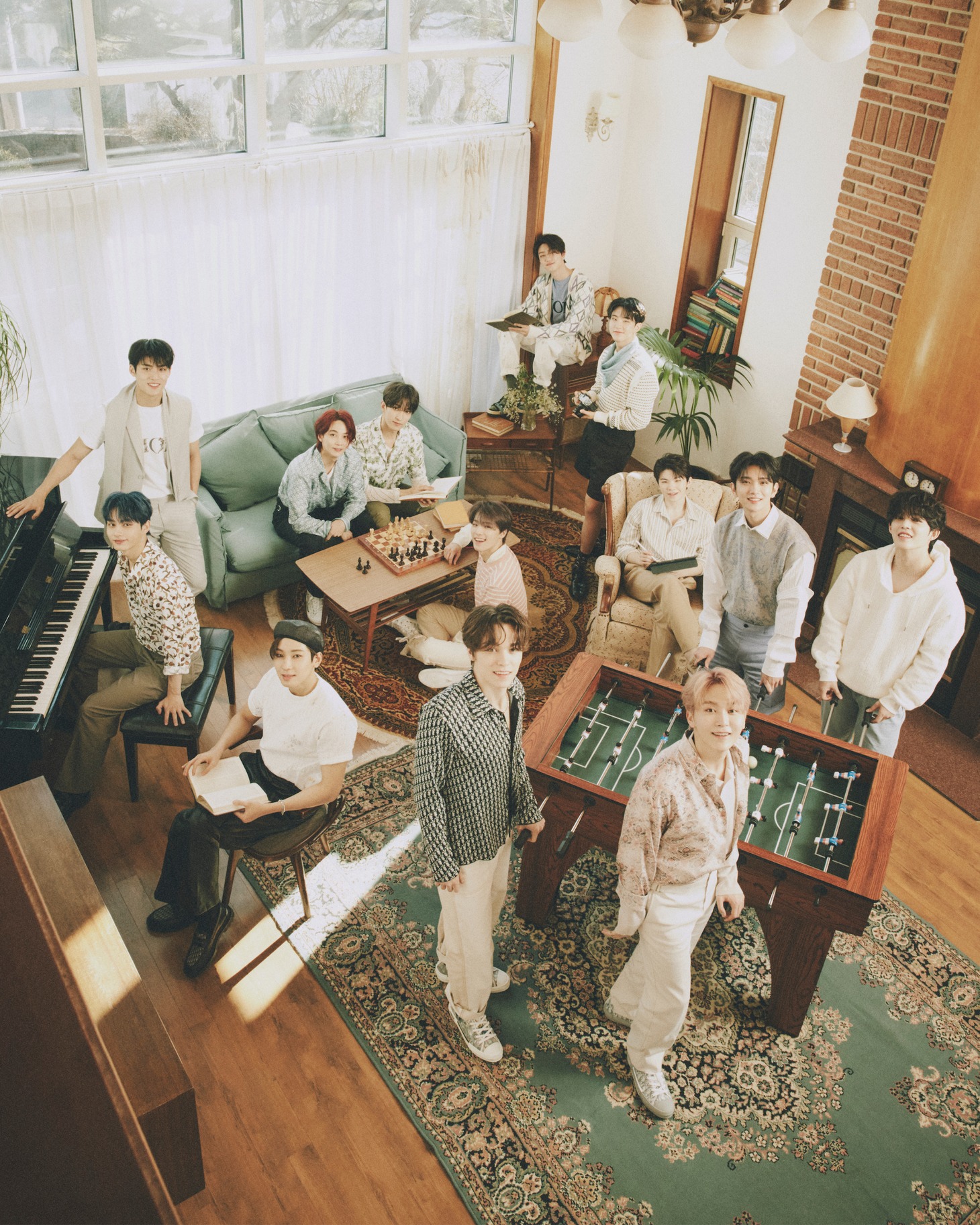 SEVENTEEN (c)PLEDIS Entertainment
