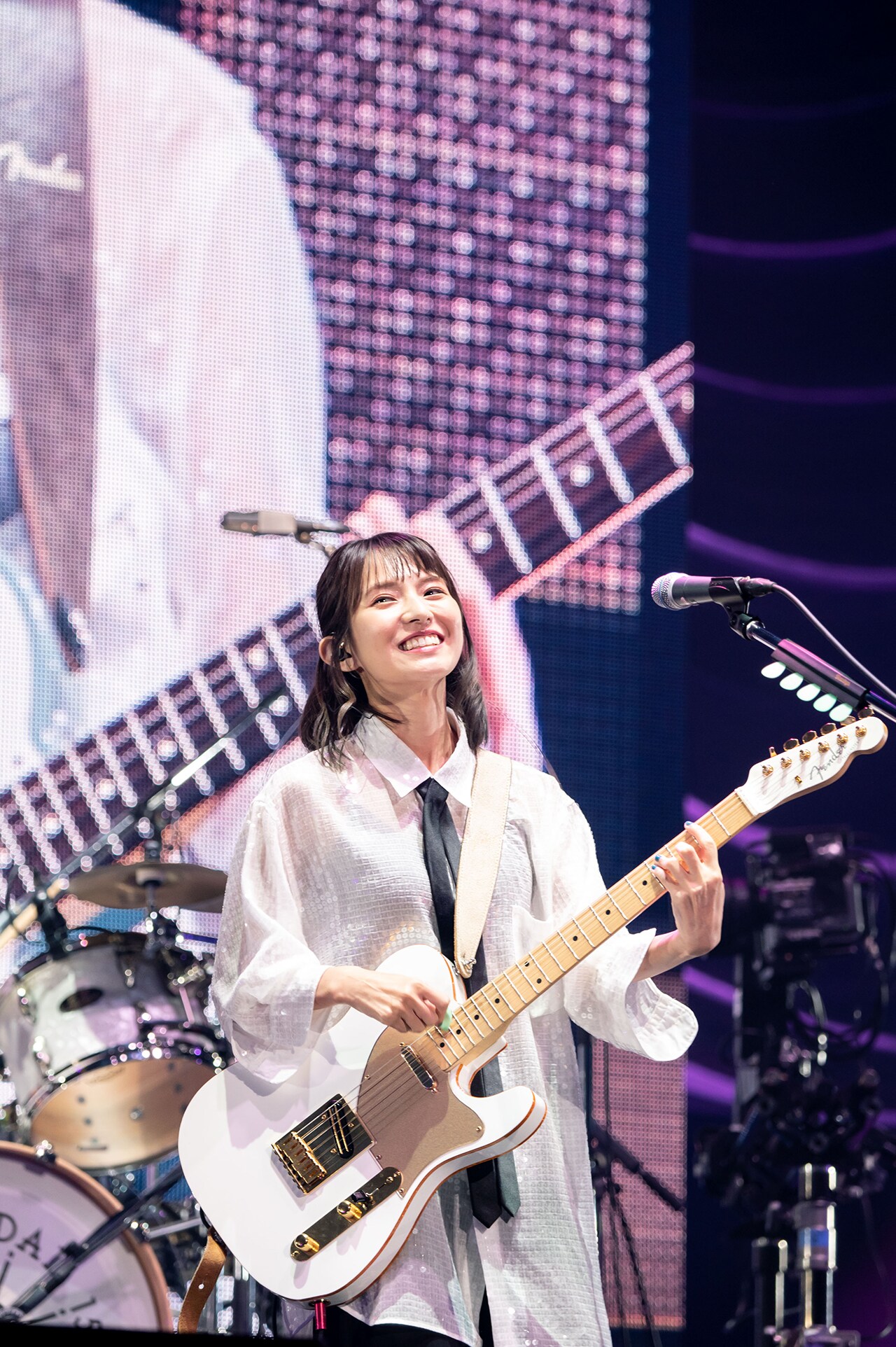 SCANDALが大阪城ホールで迎えた結成15周年記念日、新旧楽曲で魅せた