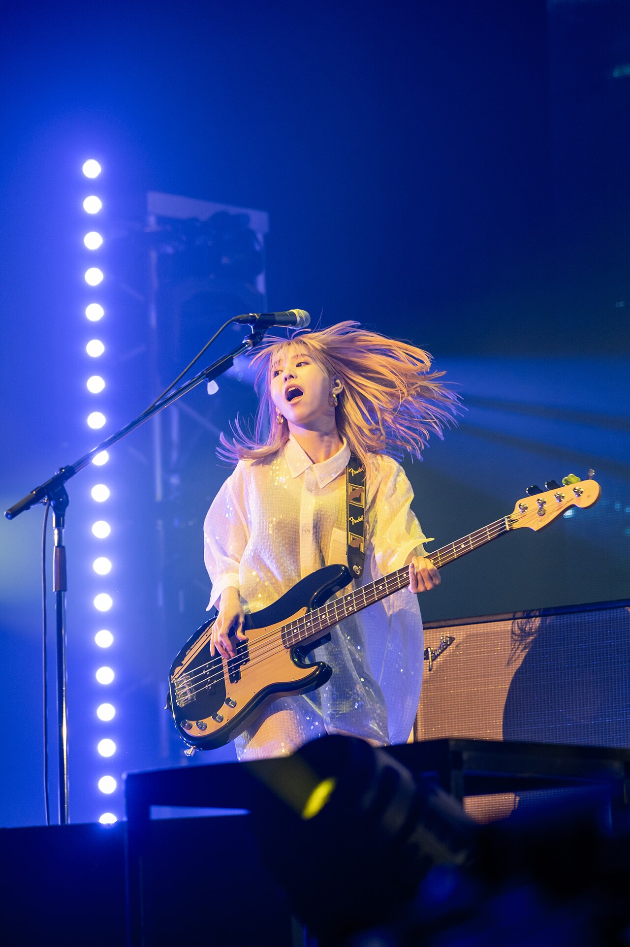 SCANDALが大阪城ホールで迎えた結成15周年記念日、新旧楽曲で魅せた