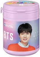 「キシリトールガム BTS Smileボトル」SUGAバージョン