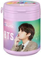 人気画像3位は「BTS『キシリトールガム』コラボボトル10月発売決定、紫のボトルに7つのフルーツ味」より、「キシリトールガム BTS Smileボトル」Vバージョン。