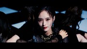 山本彩「Don't hold me back」MVのワンシーン。