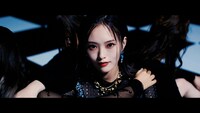 山本彩「Don't hold me back」MVのワンシーン。
