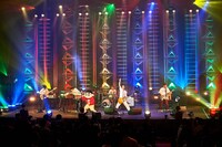 「マカロックツアーEXTRA in 春日部 ～しんちゃんも遊びに来るゾ！オラたちとおしり合いになってクレヨン♡篇～」の様子。（撮影：酒井ダイスケ）