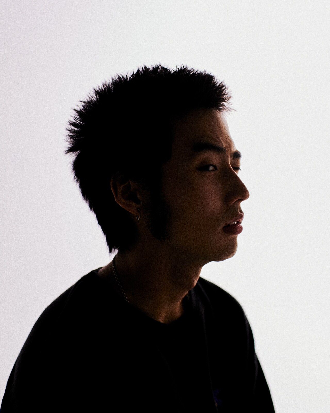 HIMIが「森、道、市場2021」でのライブ映像公開、ユーミンのカバーなど披露