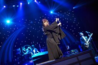 「和楽器バンド 8th Anniversary Japan Tour ∞ - Infinity -」神奈川・パシフィコ横浜 国立大ホール公演の様子。（撮影：田辺佳子）