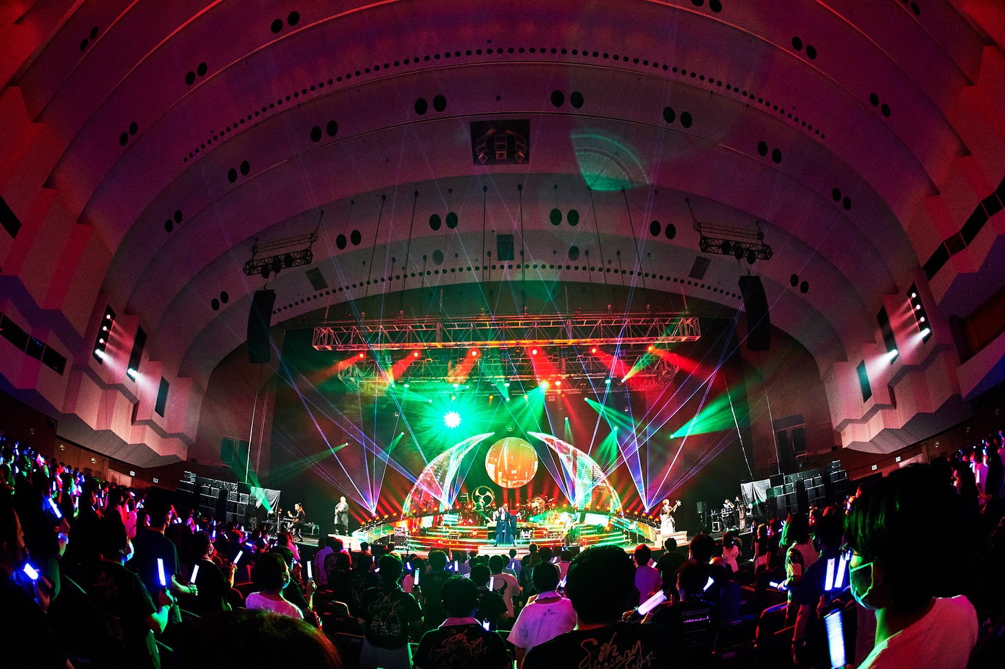 「和楽器バンド 8th Anniversary Japan Tour ∞ - Infinity -」神奈川・パシフィコ横浜 国立大ホール公演の様子。（撮影：田辺佳子）