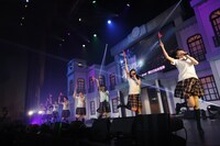 「さくら学院 The Final ～夢に向かって～」の様子。（写真提供：アミューズ）