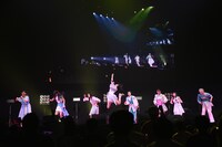 私立恵比寿中学のパフォーマンスの様子。