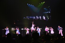 私立恵比寿中学のパフォーマンスの様子。