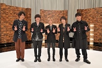 左から大泉洋、Ofiicial髭男dism。（写真提供：NHK）