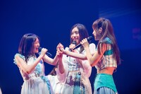 「仮契約のシンデレラ」でイントロのセリフパートを担当する新メンバー3人。