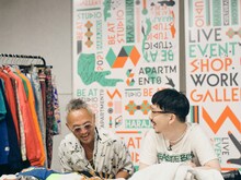 左から高橋ラムダ、JQ（Nulbarich）。