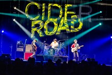 UNISON SQUARE GARDEN（Photo by Viola Kam［V'z Twinkle］）