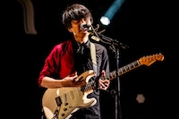 斎藤宏介（Vo, G）（Photo by Viola Kam［V'z Twinkle］）