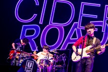 UNISON SQUARE GARDEN（Photo by Viola Kam［V'z Twinkle］）