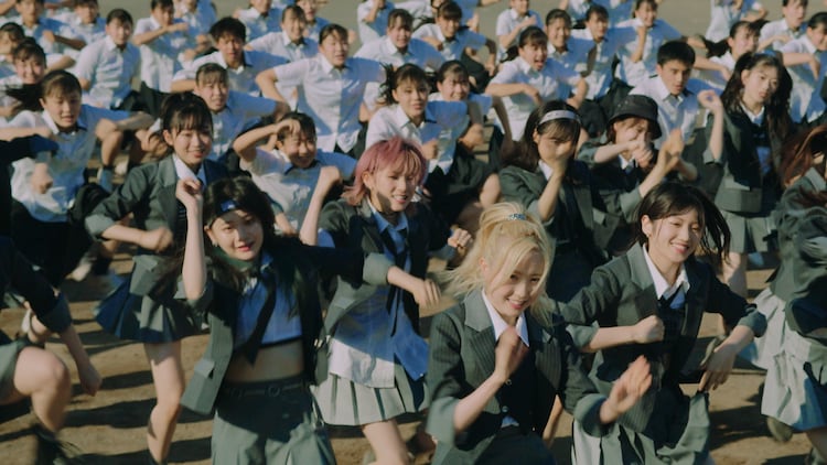Akb48の快進撃はここから 根も葉もrumor 圧巻ロックダンス 青春ドキュメンタリーmv公開 動画あり コメントあり 音楽ナタリー