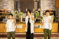 左から井口浩之（ウエストランド）、川上洋平（[Alexandros]）、浜ロン。(c)中京テレビ