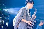 諸星翔希（Sax, Vo）（Photo by Gaku Maeda）
