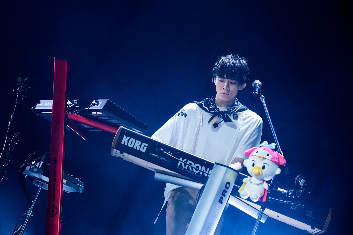 長妻怜央（Key, Vo）（Photo by Gaku Maeda）