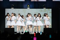 「≠ME 1st Tour ～やっぱり、恋をした～」初日公演の様子。(c)YOANI