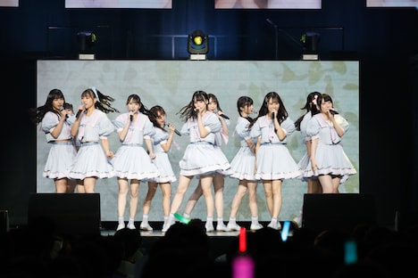 「≠ME 1st Tour ～やっぱり、恋をした～」初日公演の様子。(c)YOANI