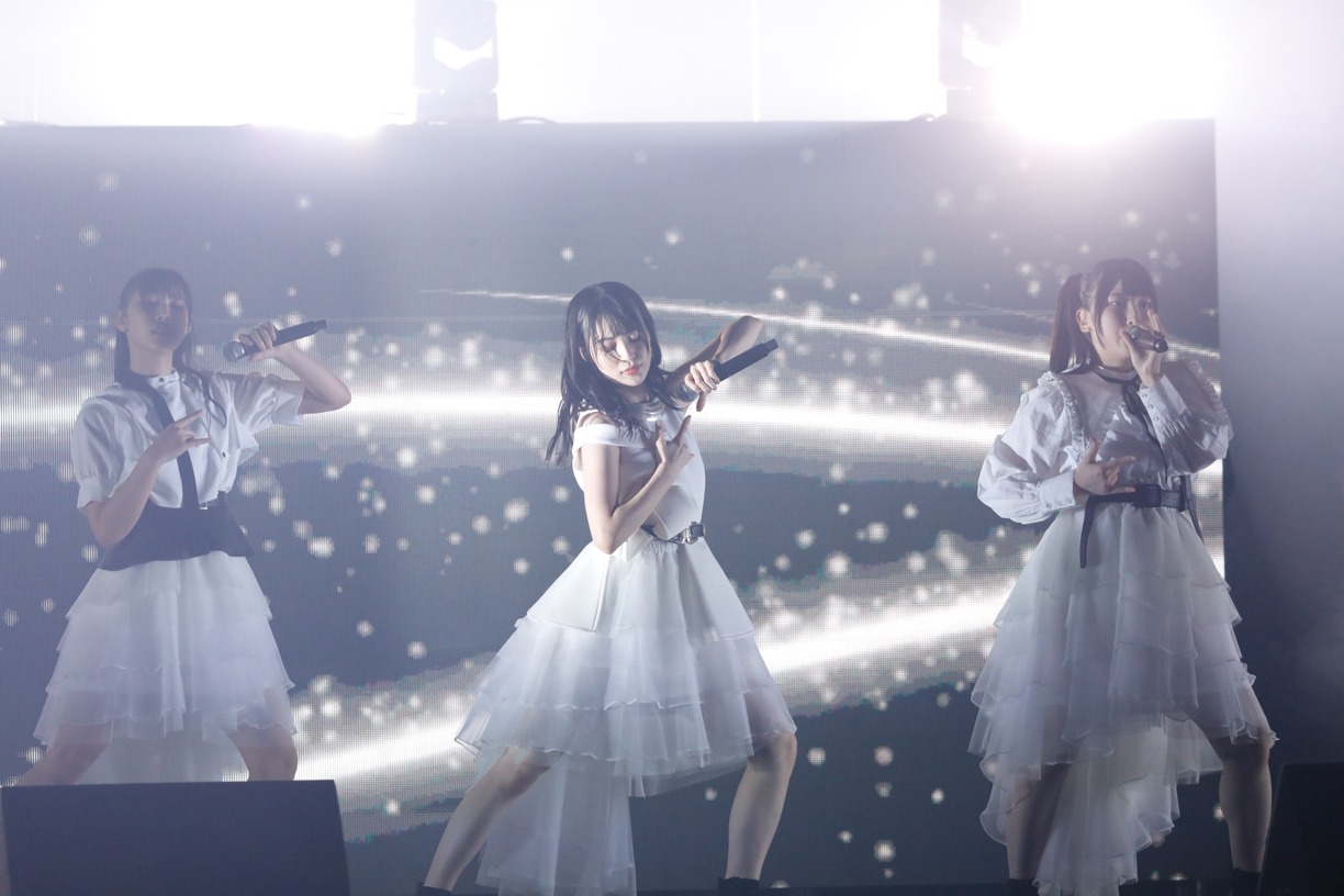 「≠ME 1st Tour ～やっぱり、恋をした～」初日公演の様子。(c)YOANI