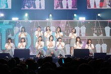 「≠ME 1st Tour ～やっぱり、恋をした～」初日公演の様子。(c)YOANI