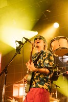 内田怜央（Vo）（Photo by Momo Angela）